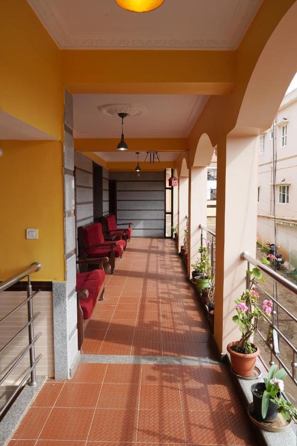 Anika Palace By Pepe Inn Hotel Ooty Exteriör bild